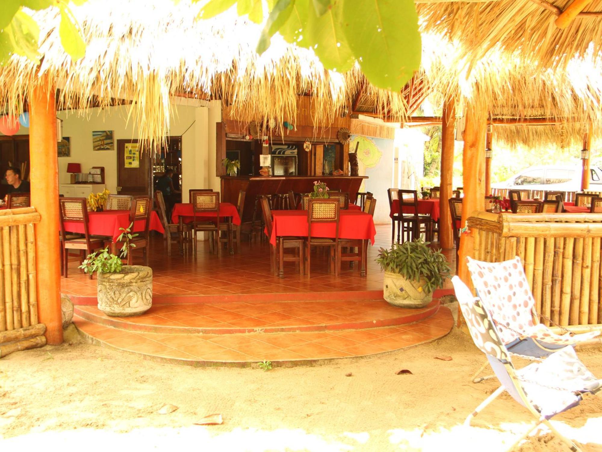 Hotel Paraiso Beach 3*
